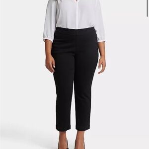 NYDJ
Plus Size Bailey Relaxed Ankle Pull On Jeans